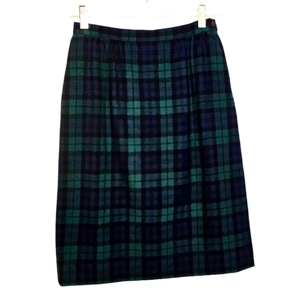 Vintage Petite Pendleton Authentic Black Watch Tartan Green Wool Plaid Skirt